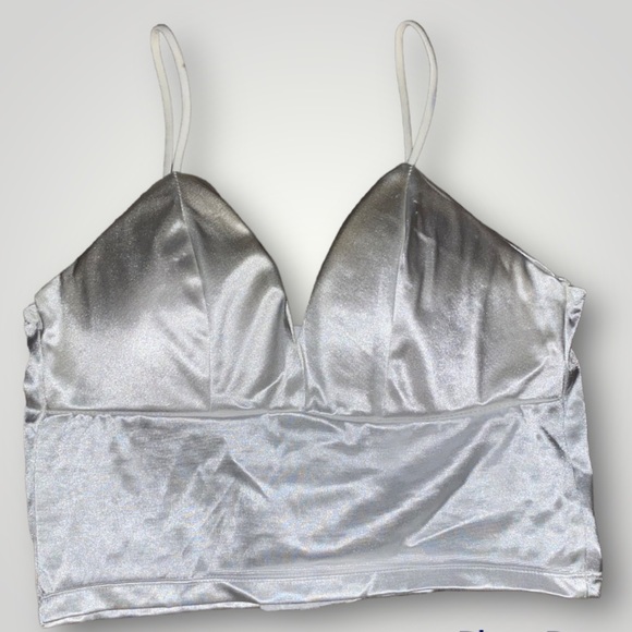 Cropped Tank Top - Picture 1 of 2